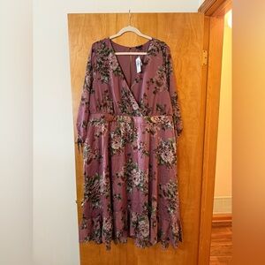 Torrid Floral Chiffon Surplice Dress Midi V-Neck Feminine NWT Size 3 3X 22-24